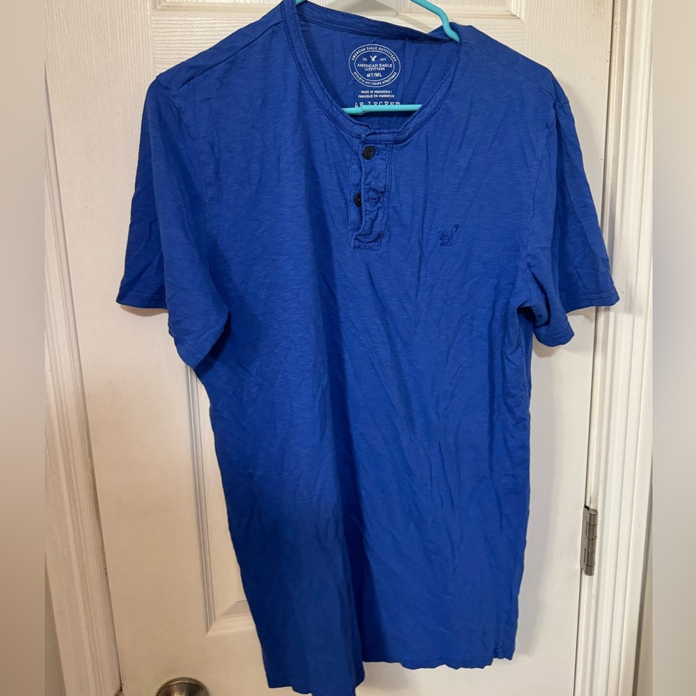American Eagle Blue Tee Size M